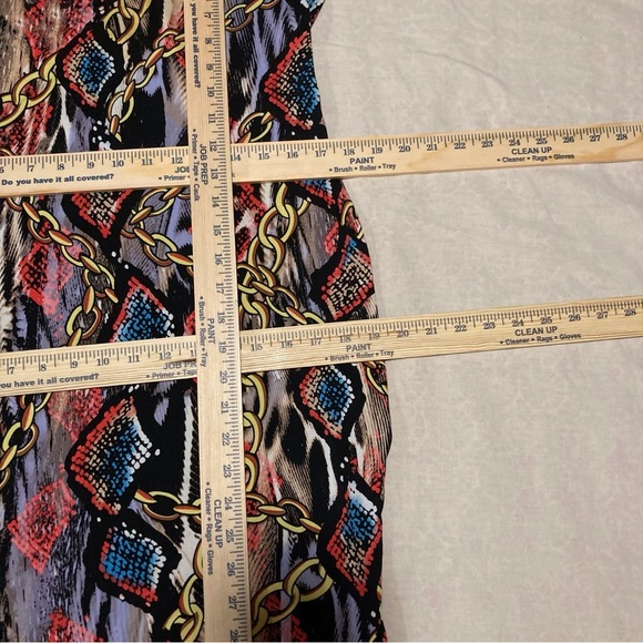 Love J Vibrant Chain Pattern Dress | Summer Fun | Girls Night - Picture 3 of 10